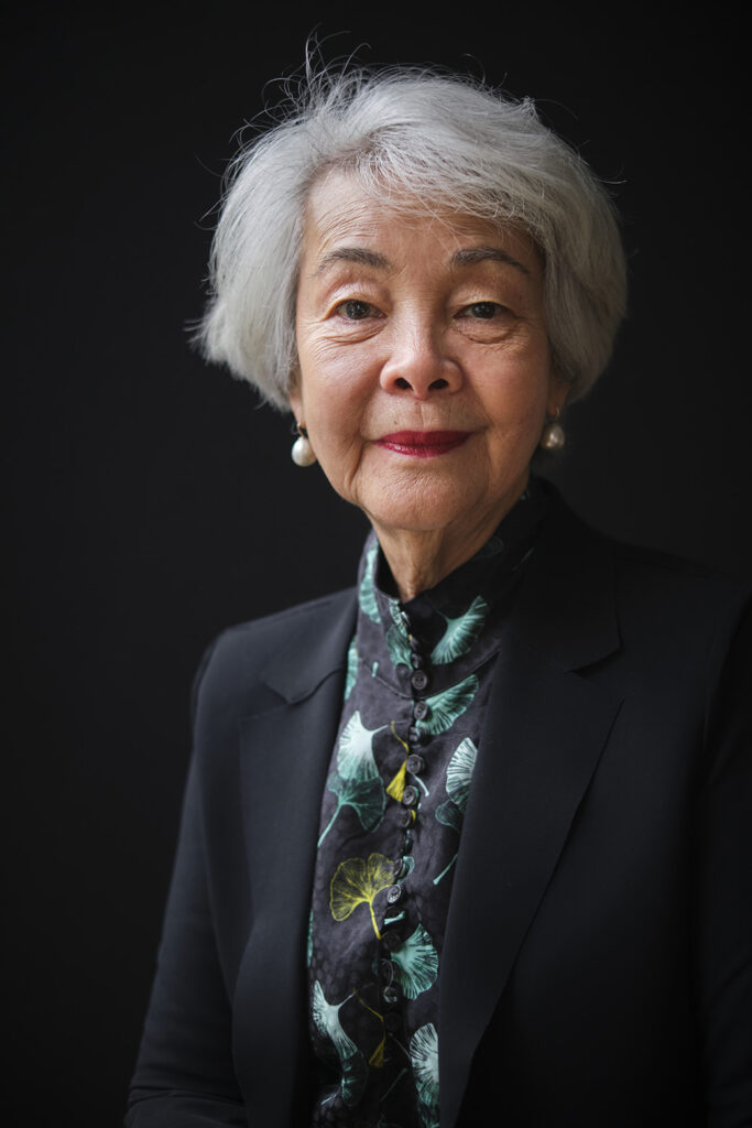 mr. Lilian Gonçalves – Ho Kang You